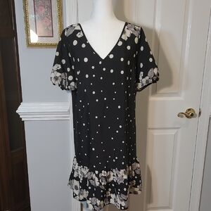 Flowy Black and White Polka Dot And Floral Dress Size 2XL